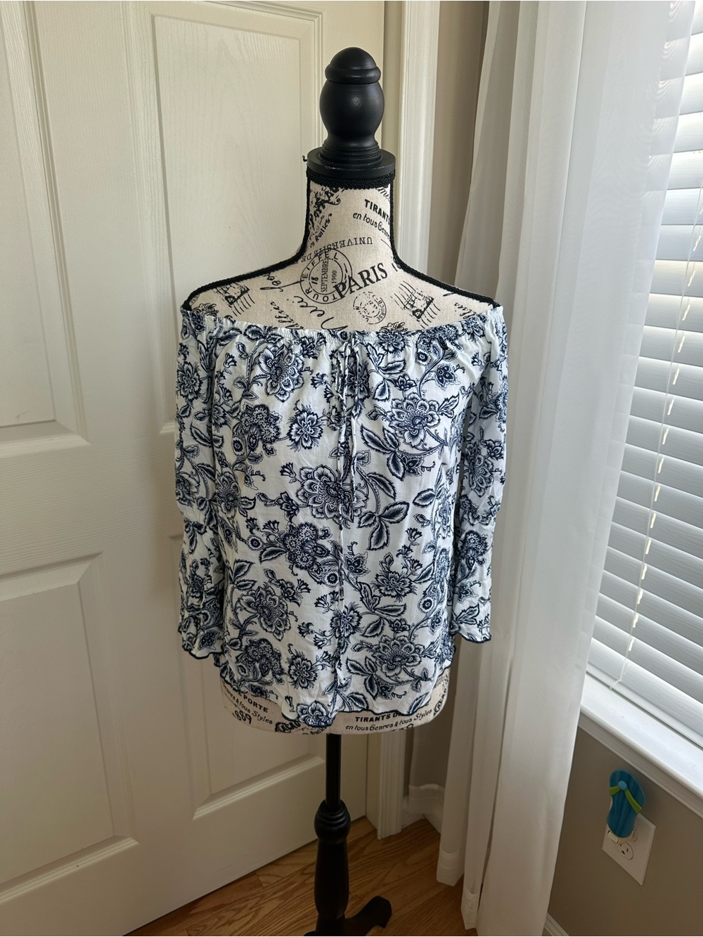 Charlotte Russe White and Blue Long Sleeve Peasant Blouse Shirt